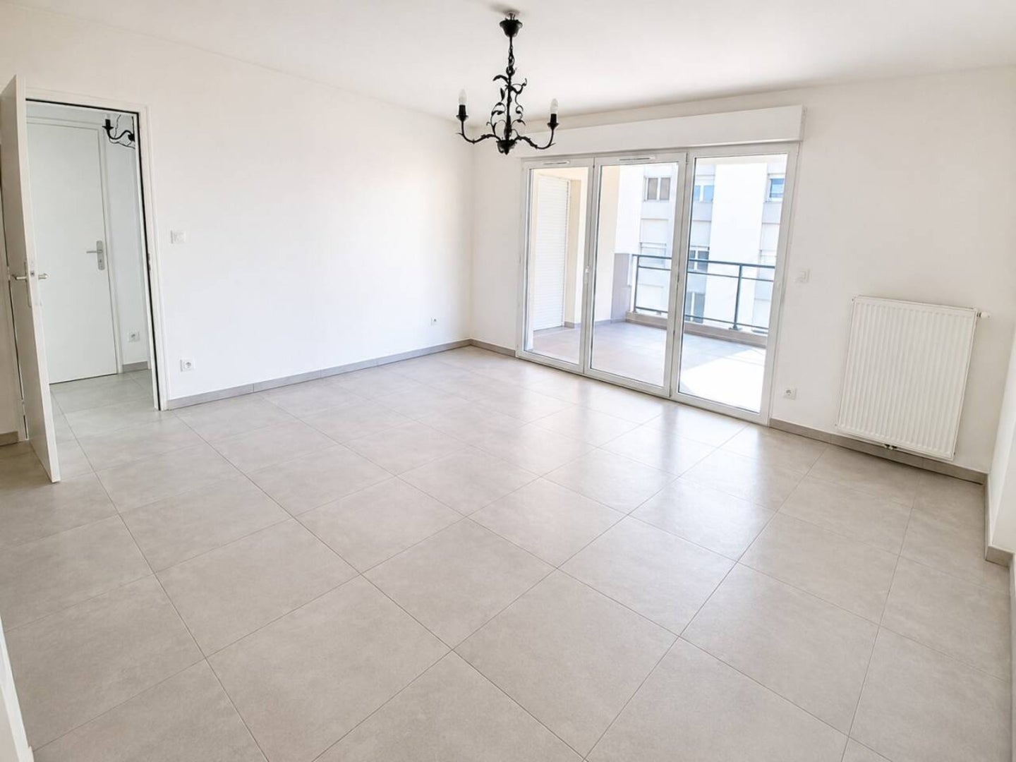 Flat Avenue du Maréchal Juin in Ajaccio