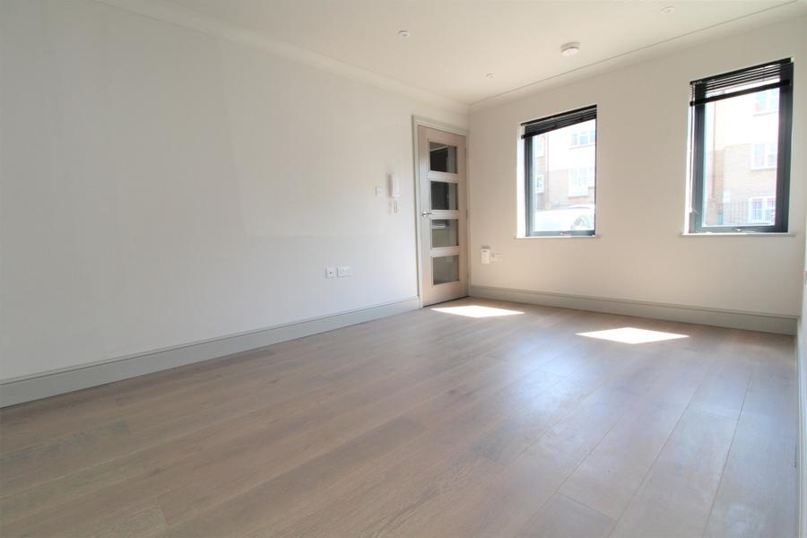 Flat Stilemans in Wickford