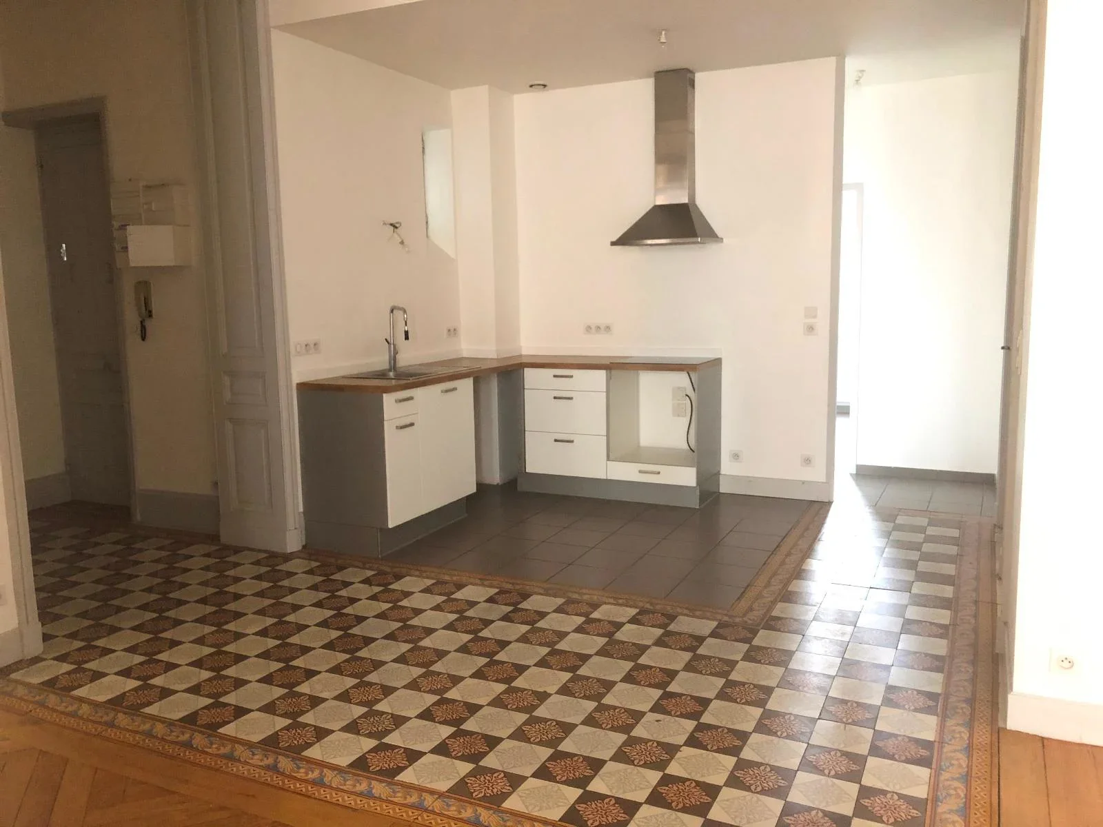 Flat Rue Pierre Morin in Villefranche-sur-Saône