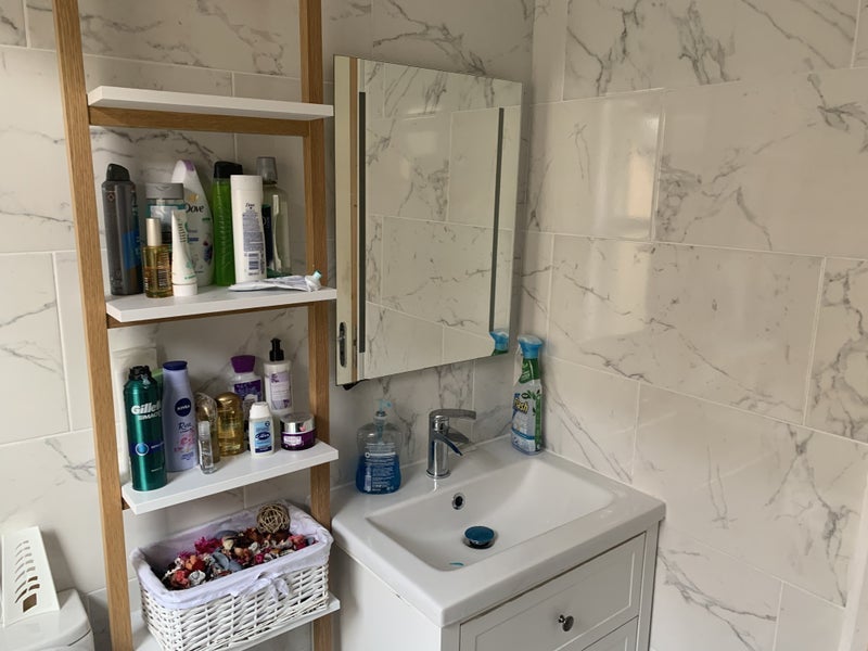 Room Ingram Road in Greater London