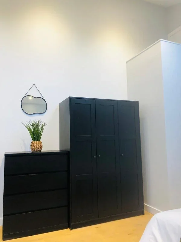 Room Aldbourne Road in Greater London