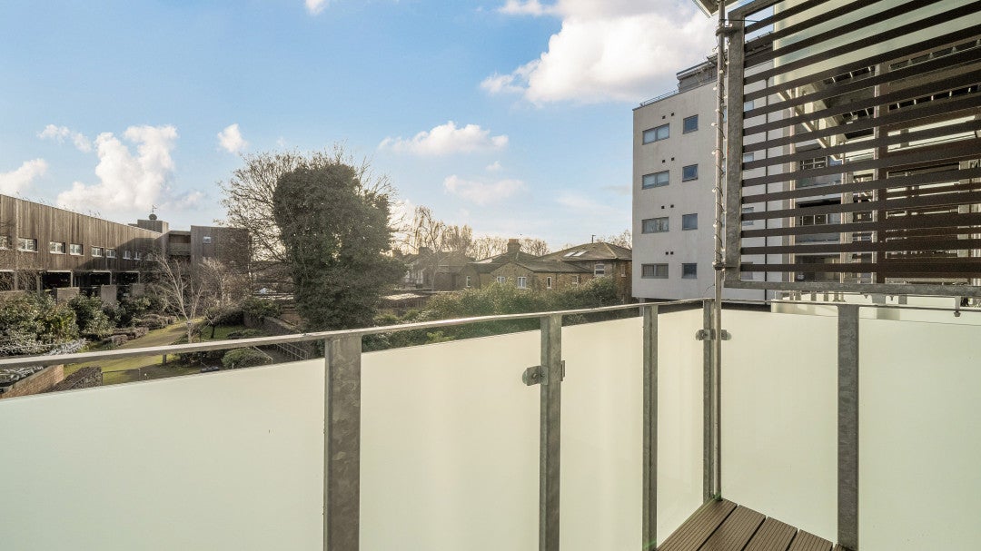 Flat Greengate Street in Greater London