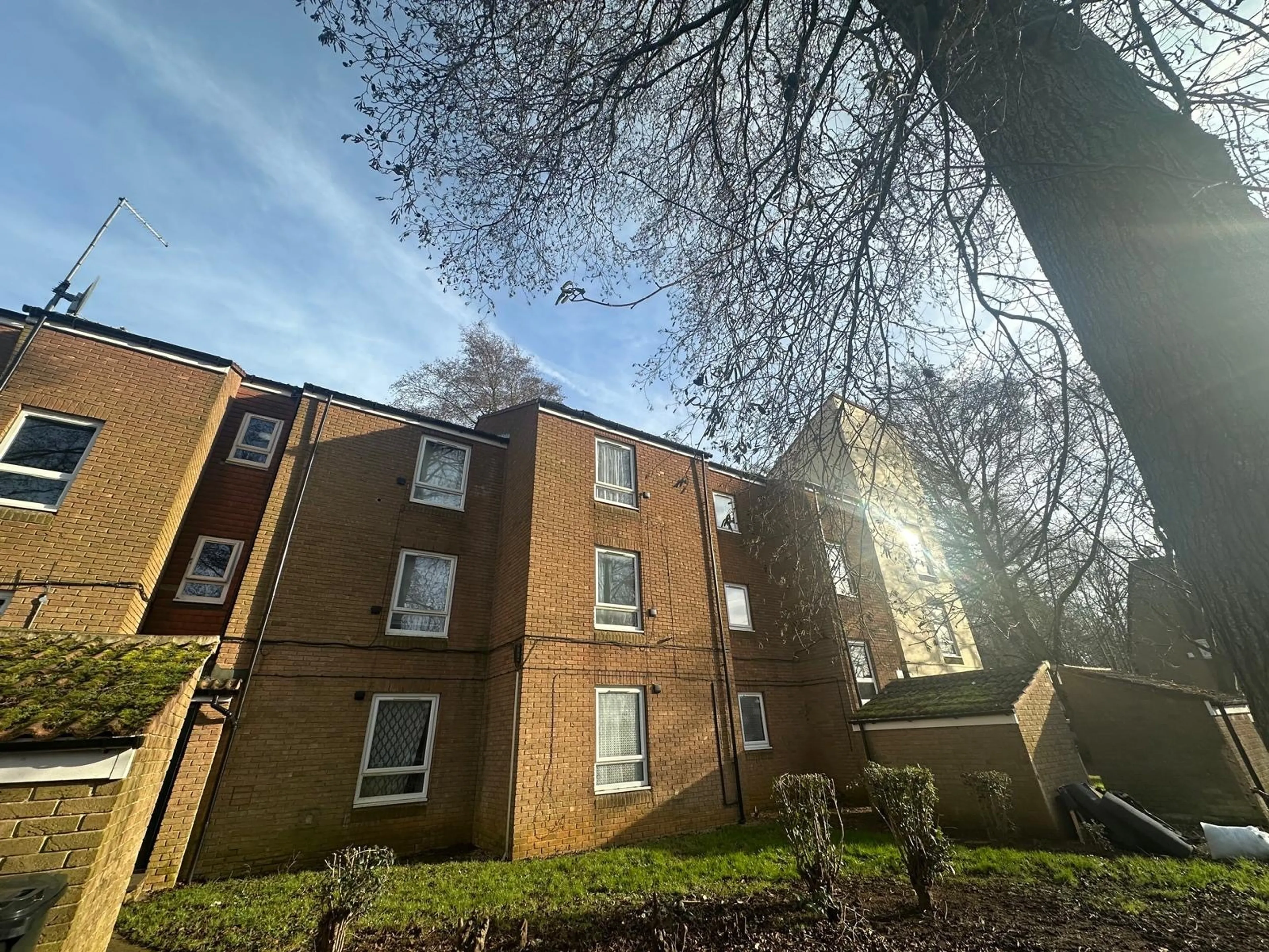 Flat Farmhill Road in Northampton
