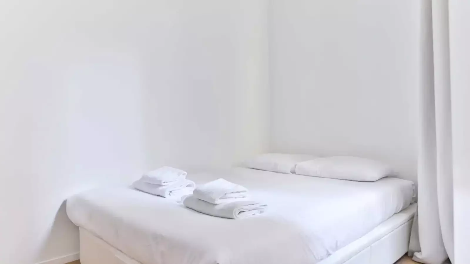 Flat Rue Guénégaud in Paris
