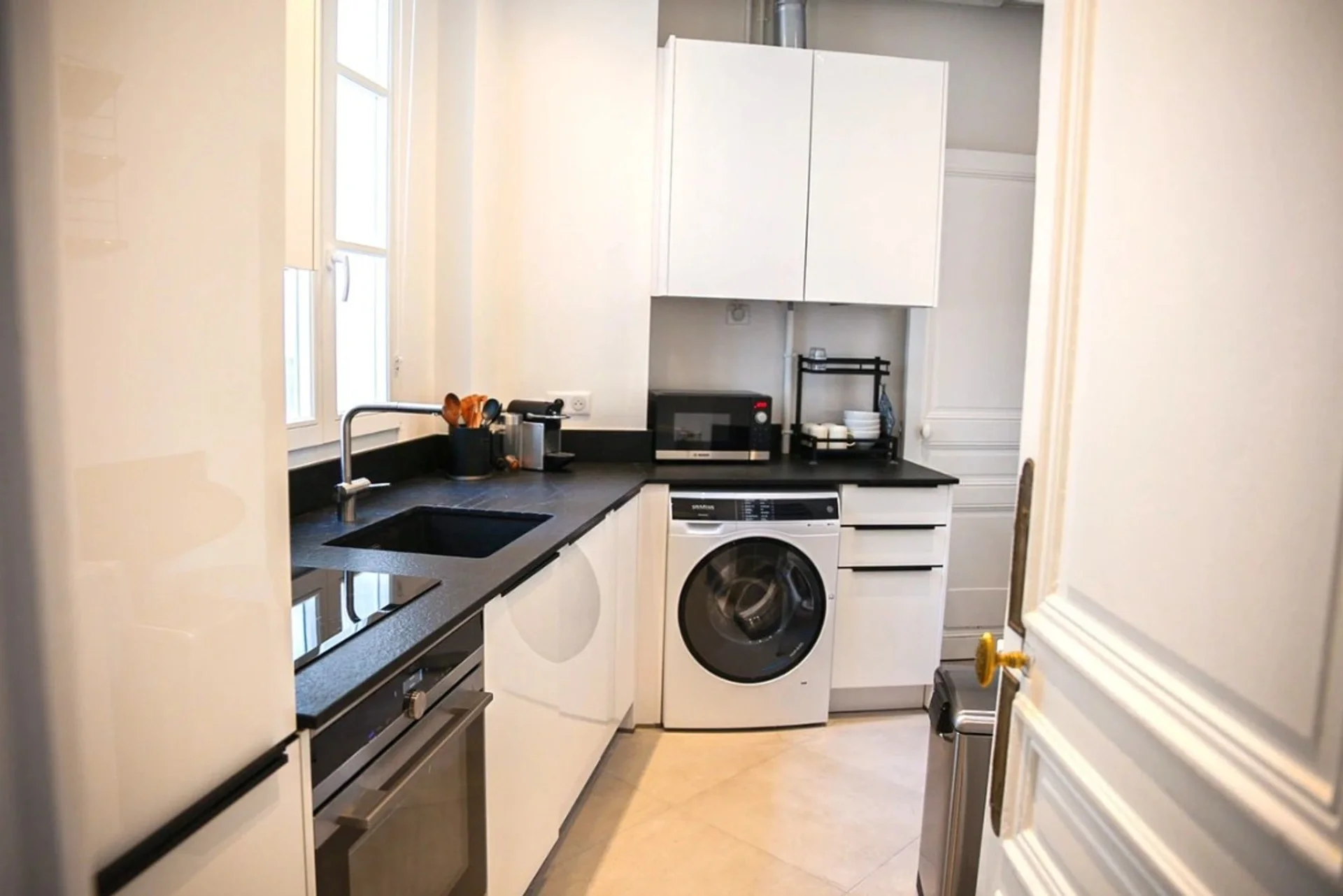 Appartement Avenue de Flandre à Paris