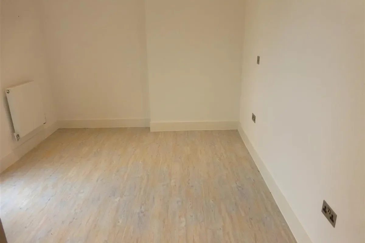 Flat Empire Way in Cardiff