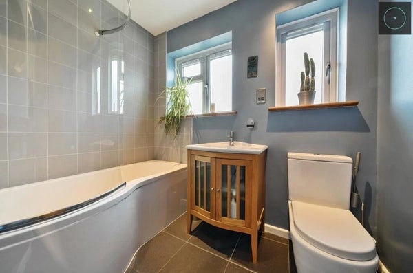 House Roding Lane South in London