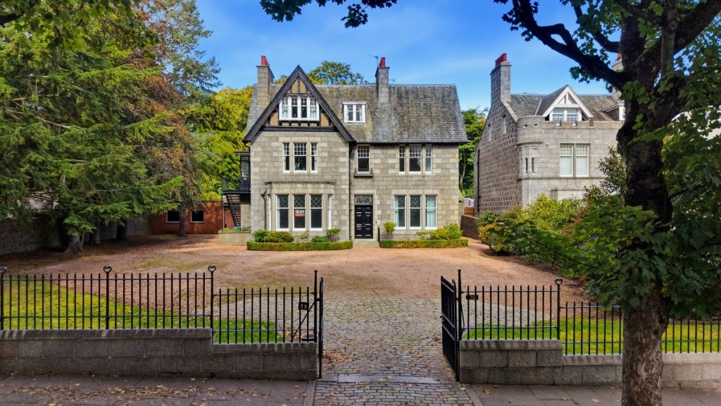 Flat Rubislaw Den South in Aberdeen City