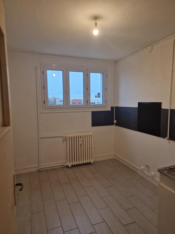 Appartement Rue Léon Dehuz à Charleville-Mézières