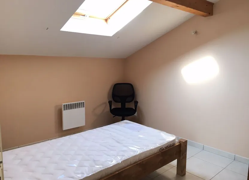 Room Rue Maurice Audin in Bures-sur-Yvette