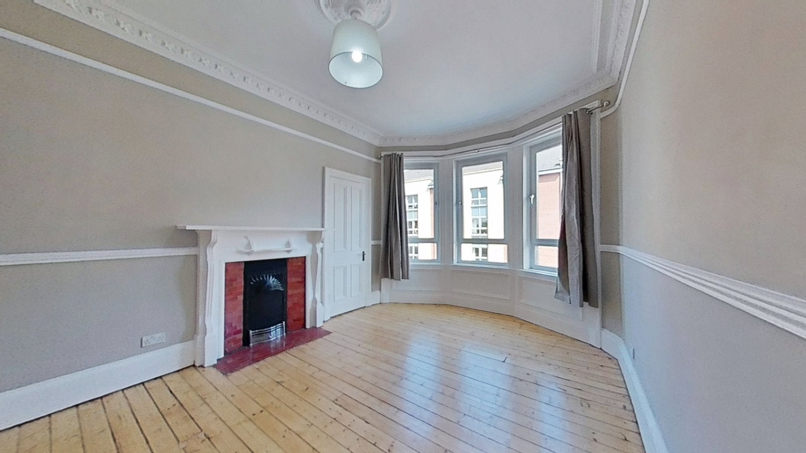 Flat Alexandra Parade in Glasgow