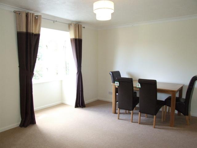 Flat Maunsell Park in Crawley