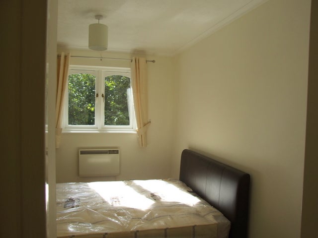 Flat Maunsell Park in Crawley