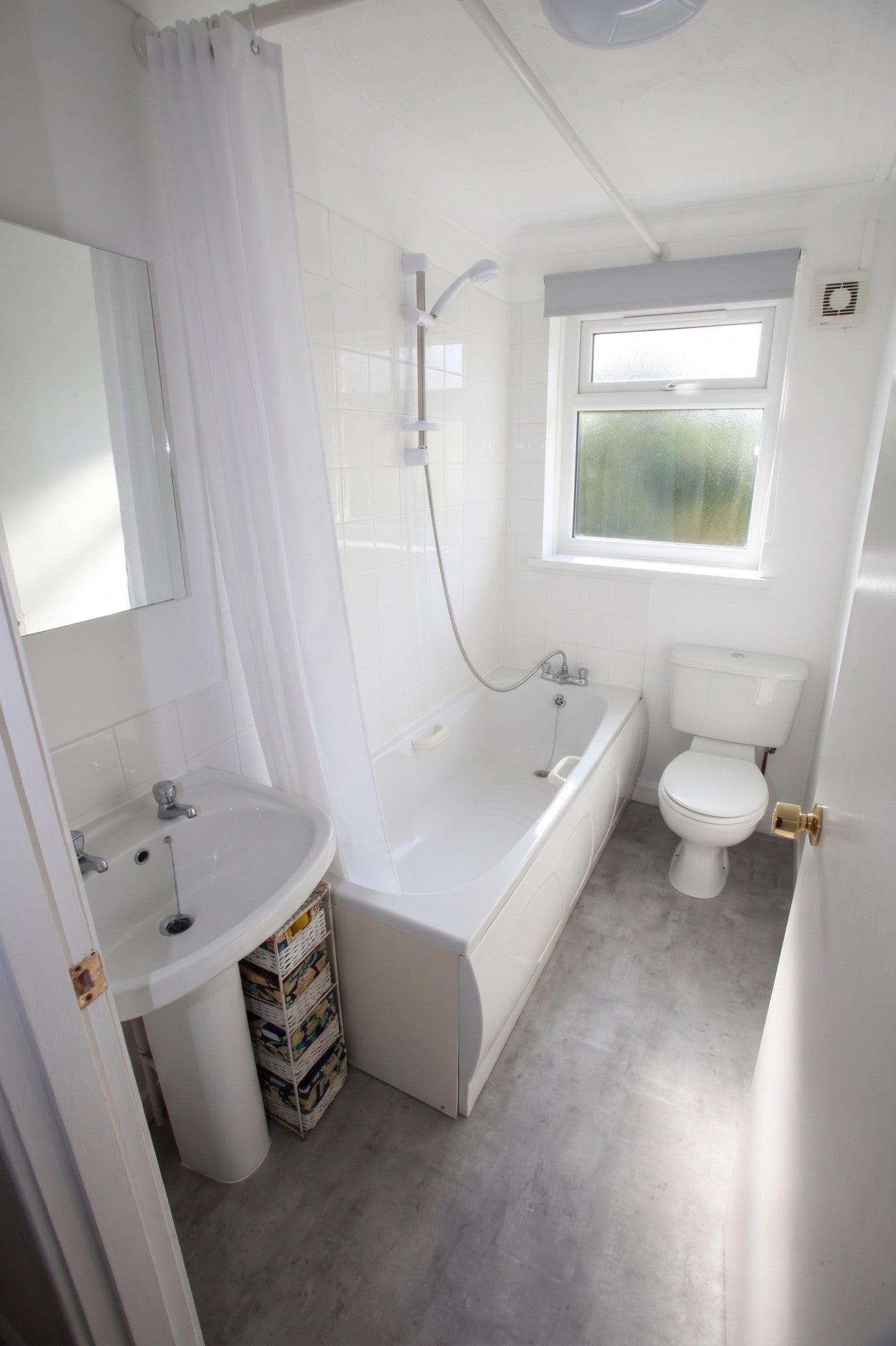 Flat Albatross Avenue in Strood