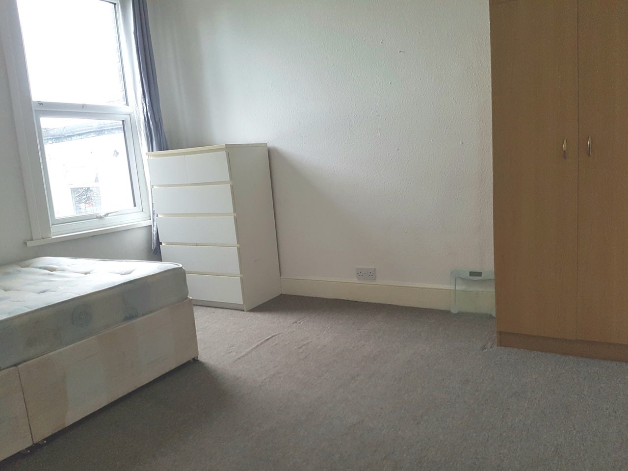 Flat Frobisher Road in Greater London
