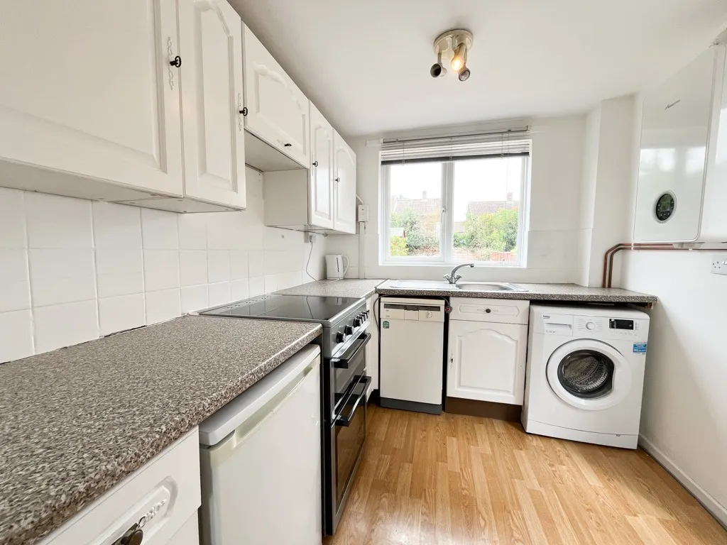 House Bullbrook Drive in Bracknell