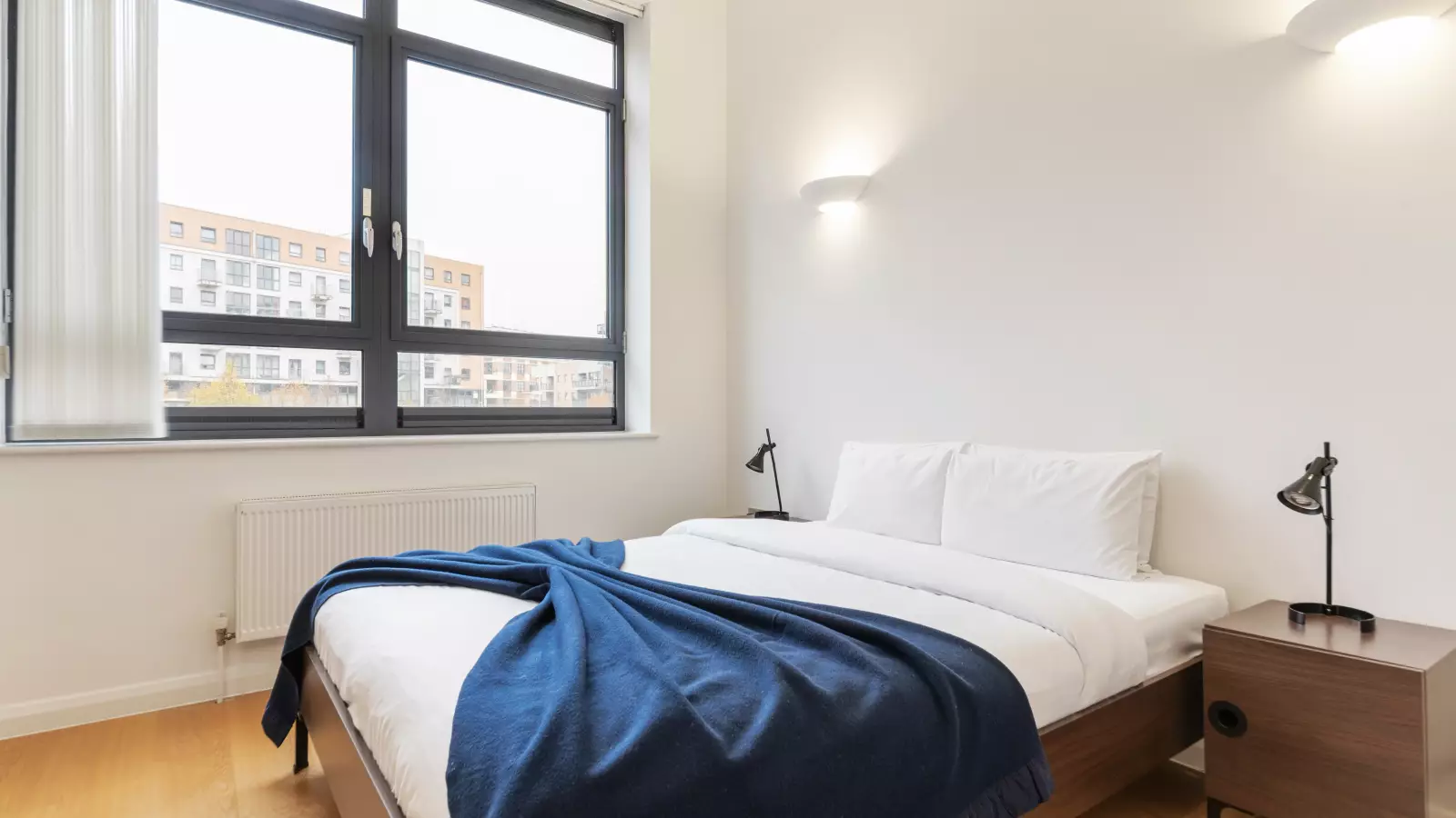 Flat Larden Road in Greater London