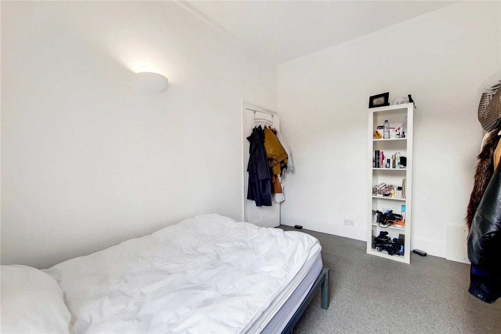 Flat Kilburn Park Road in City of Westminster
