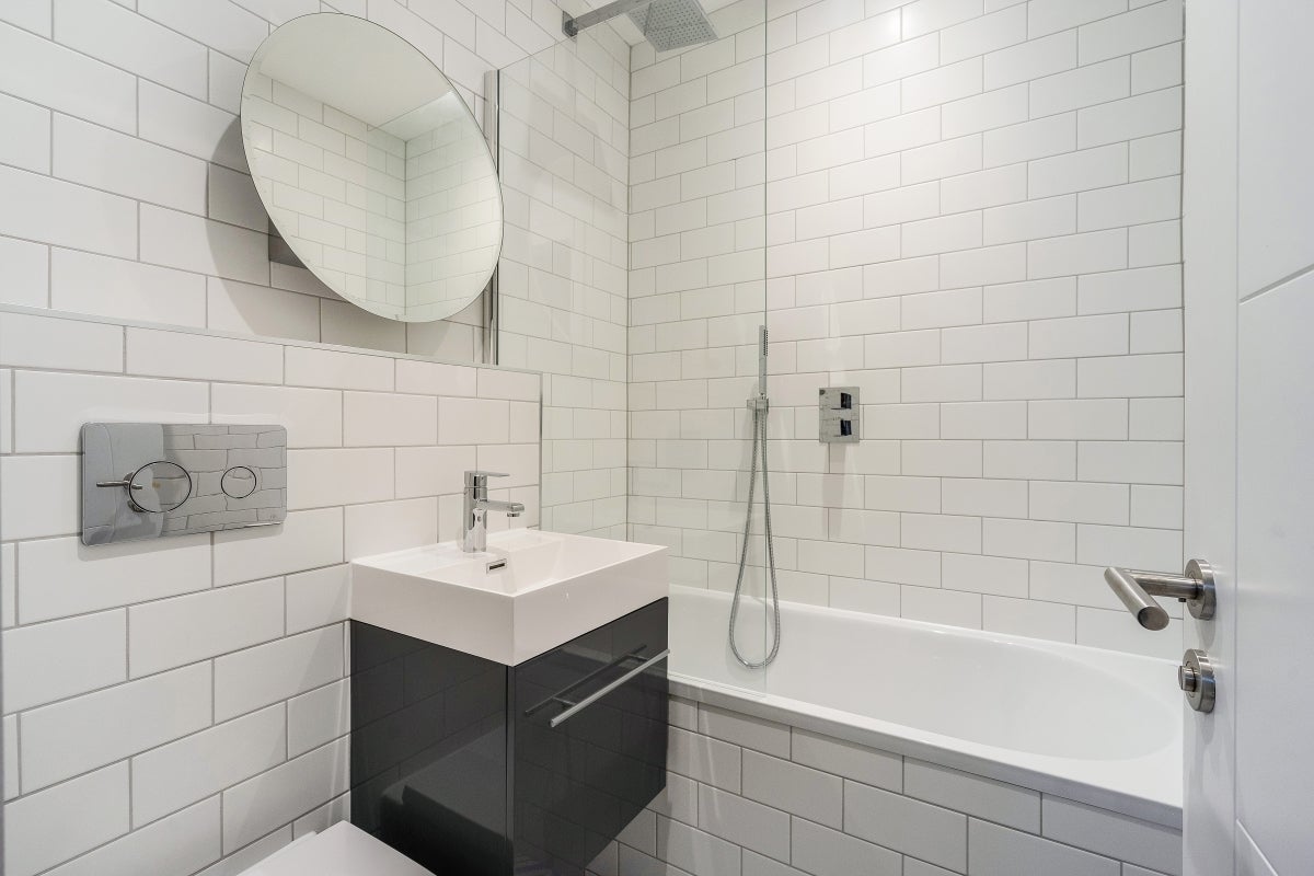 Flat Kilburn Park Road in City of Westminster