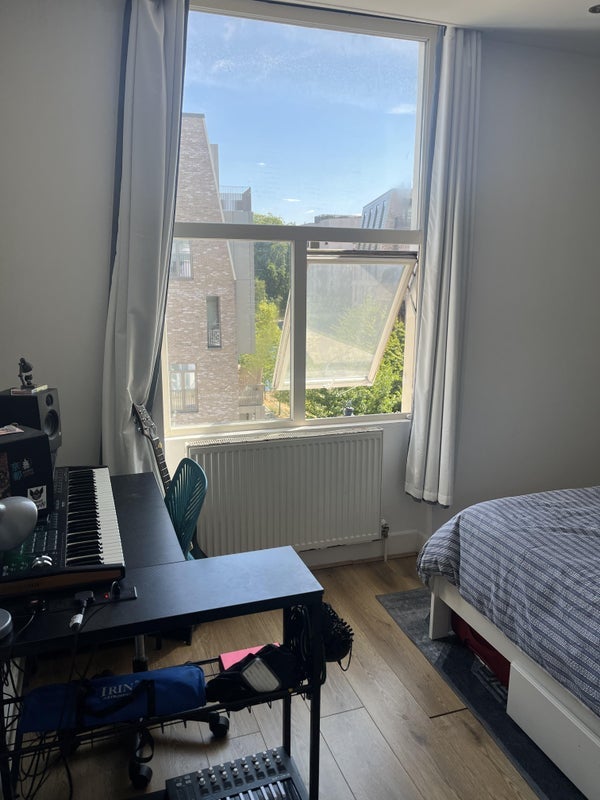 Room Cambridge Road in Greater London