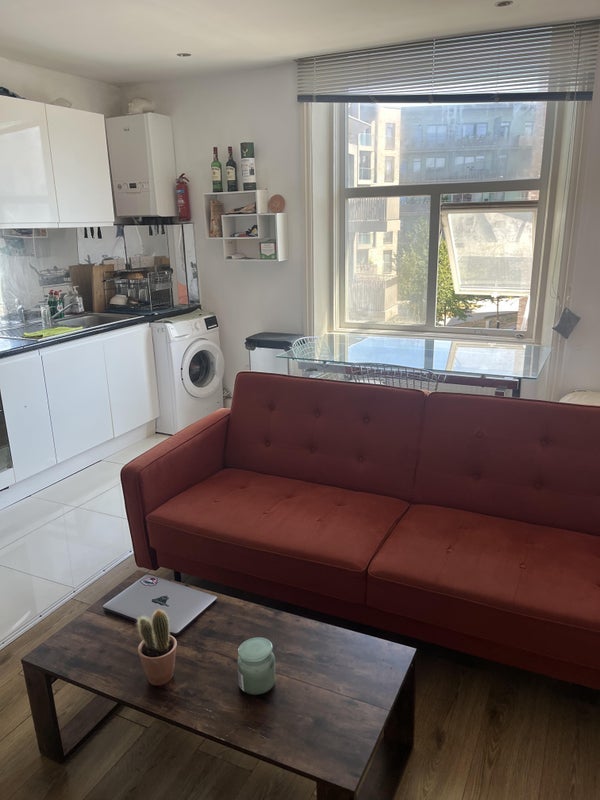 Room Cambridge Road in Greater London