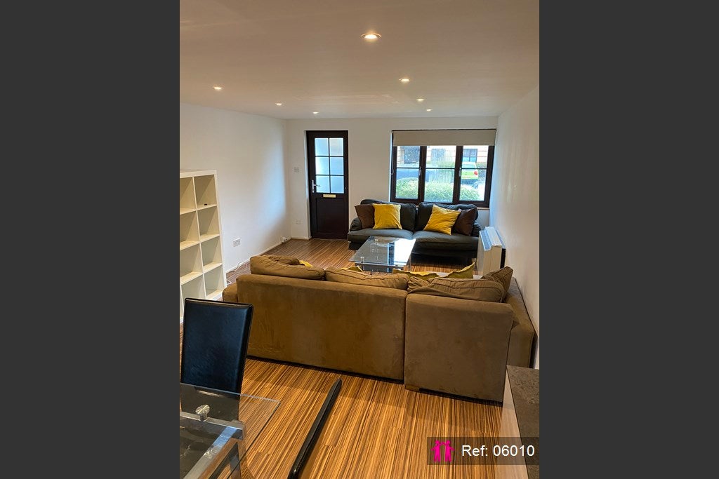 Flat Foxwell Street in Greater London