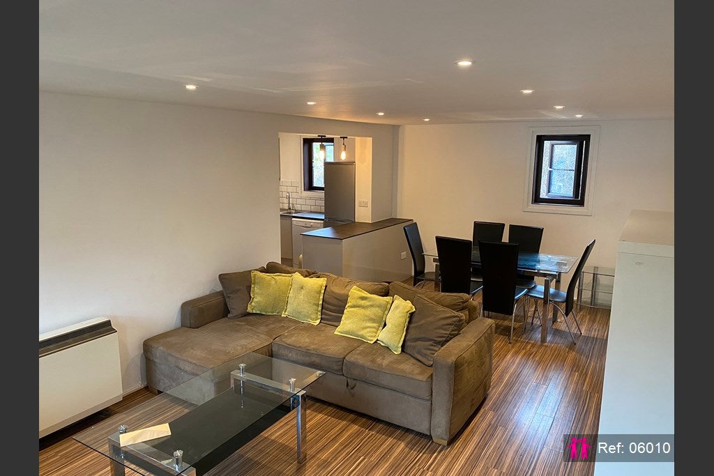 Flat Foxwell Street in Greater London