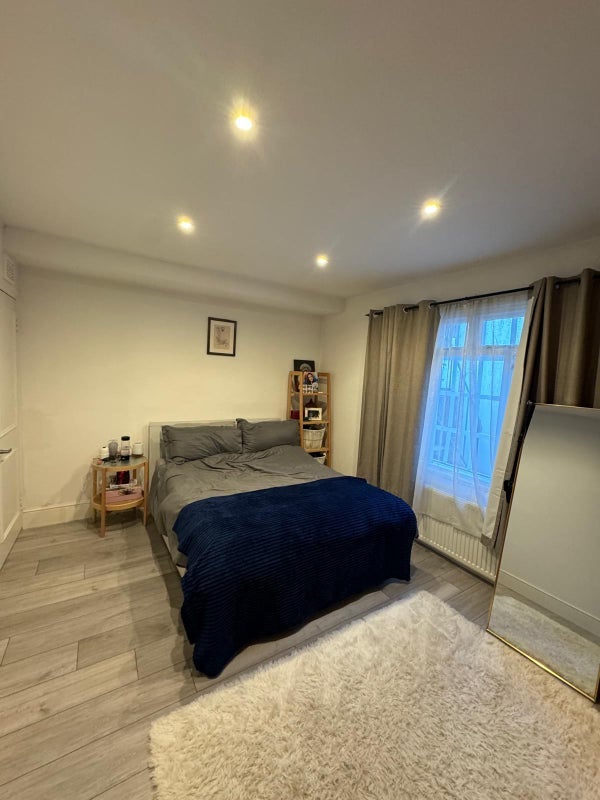Flat Shirland Road in City of Westminster