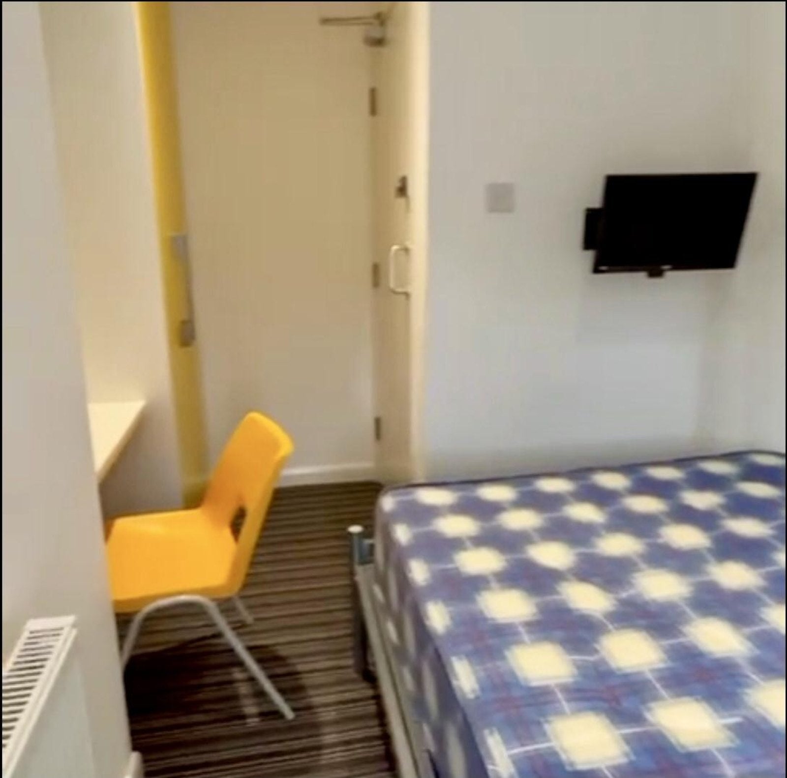 Room Guildford Street in Stoke-on-Trent