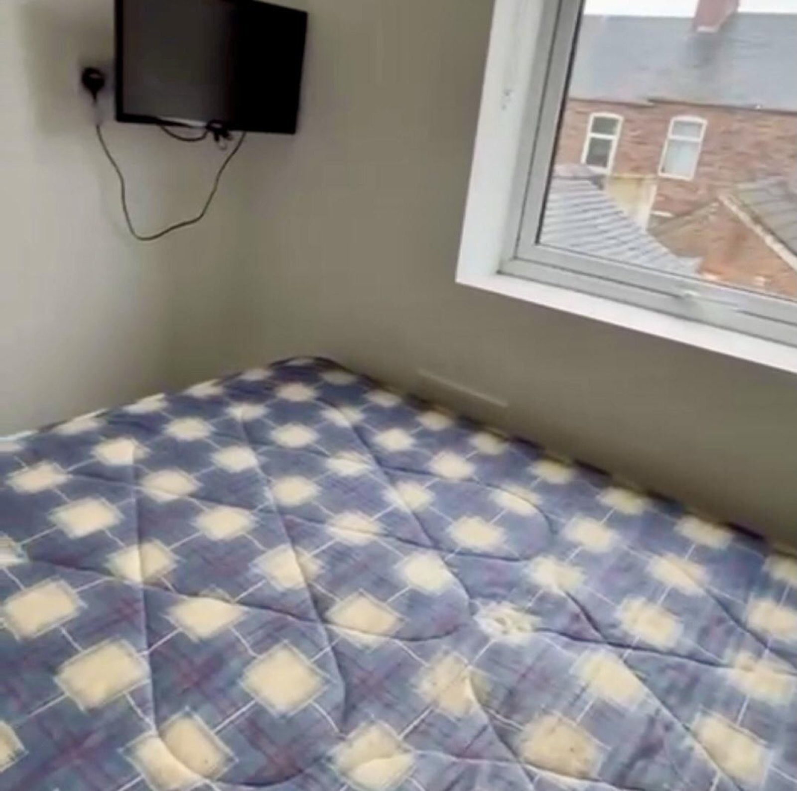 Room Guildford Street in Stoke-on-Trent