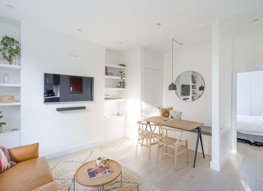 Flat Middleton Road in Greater London