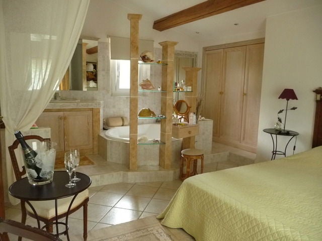 Chambre Rue des Cistes à Antibes