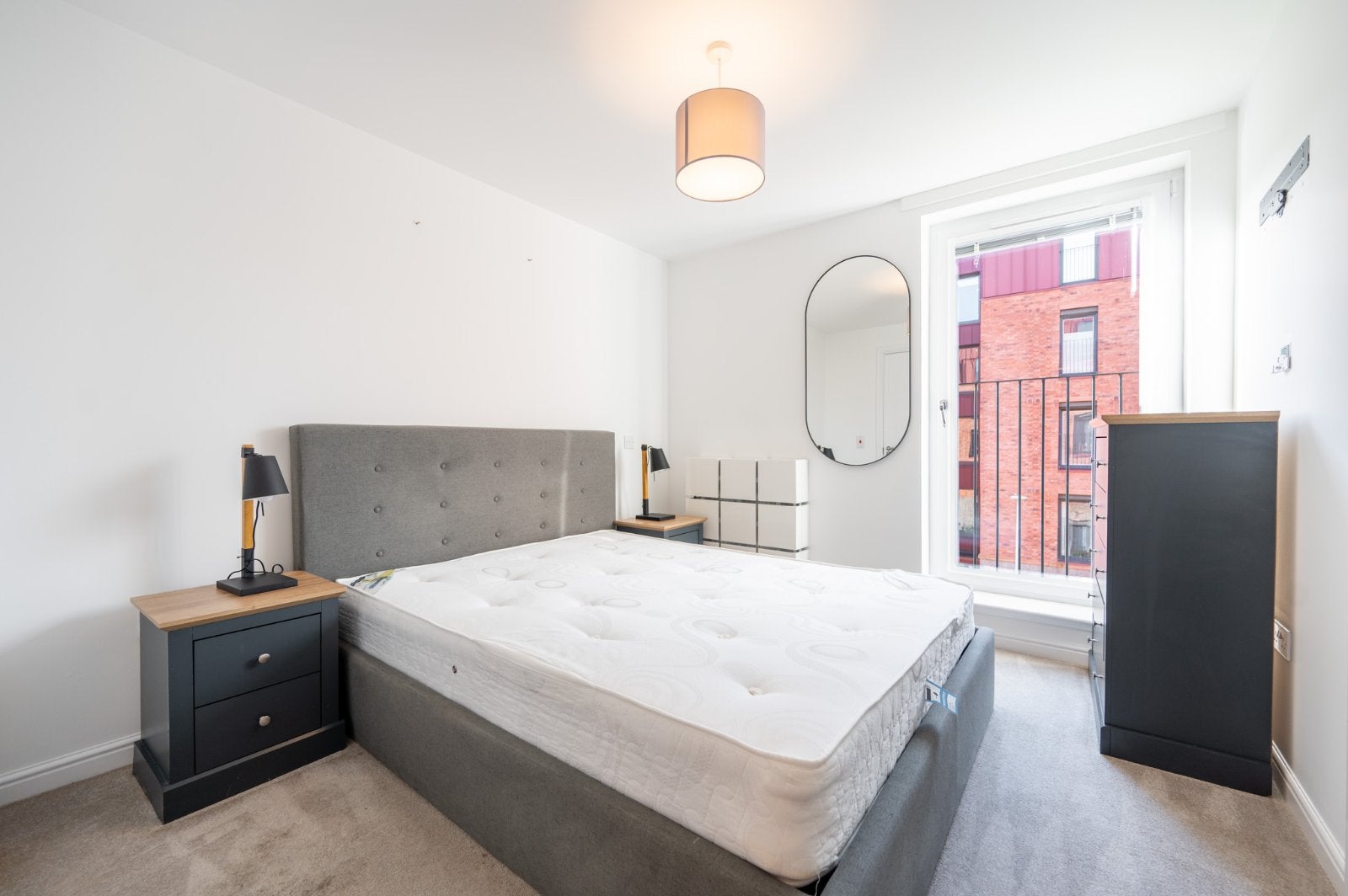 Flat Greenholme Street in Glasgow