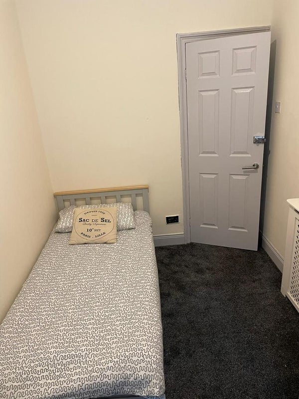 Room Peel Street in Sunderland