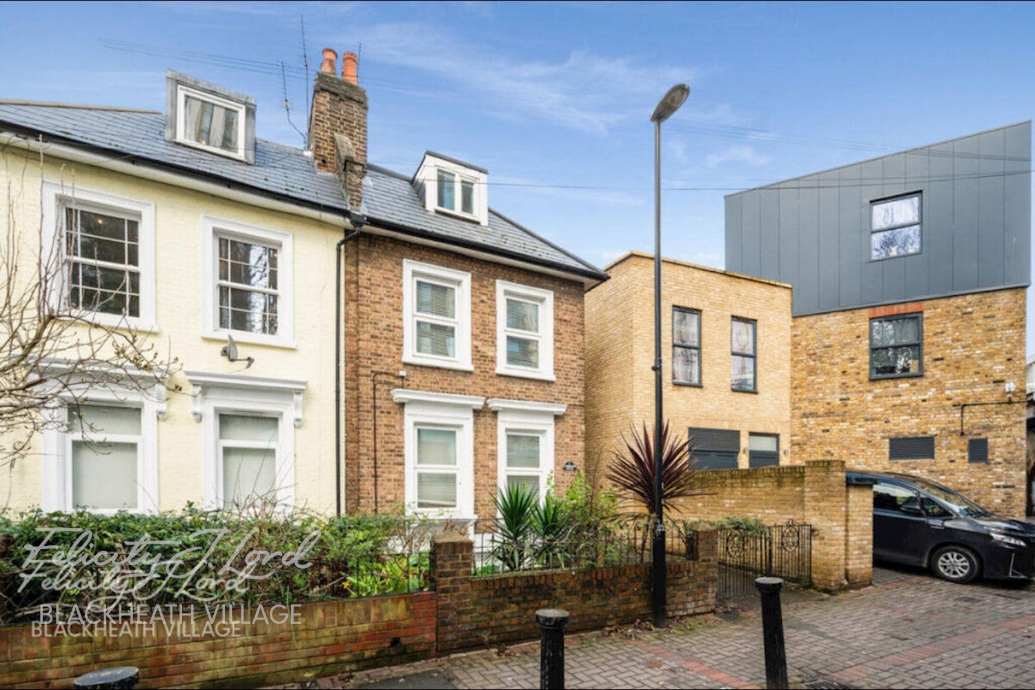 House Silk Mills Path in Greater London