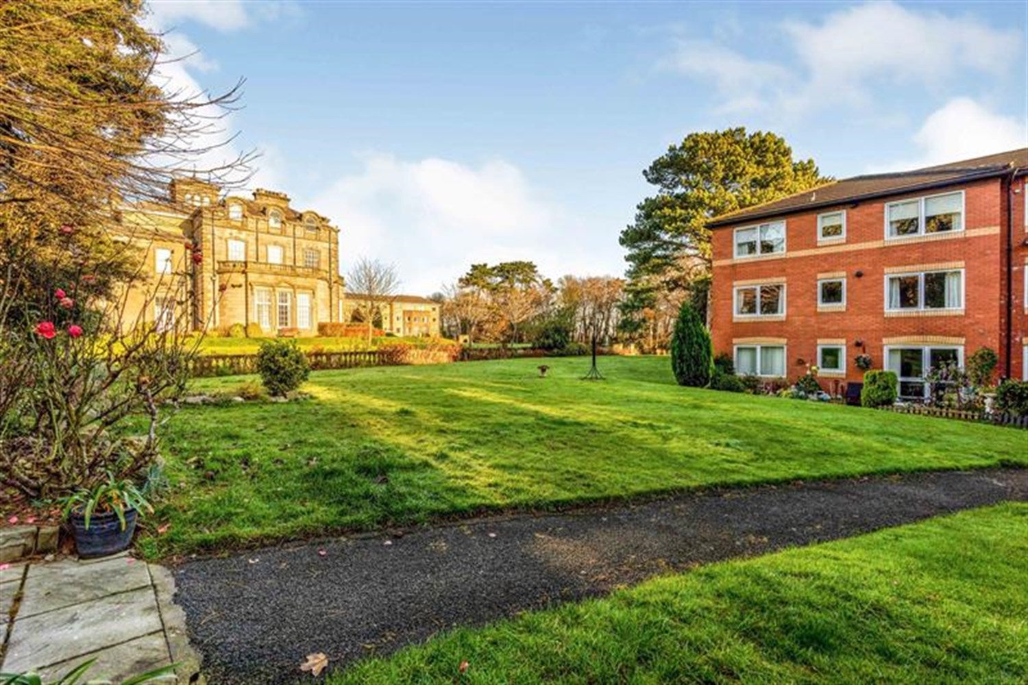 Flat Moreton Road in Upton