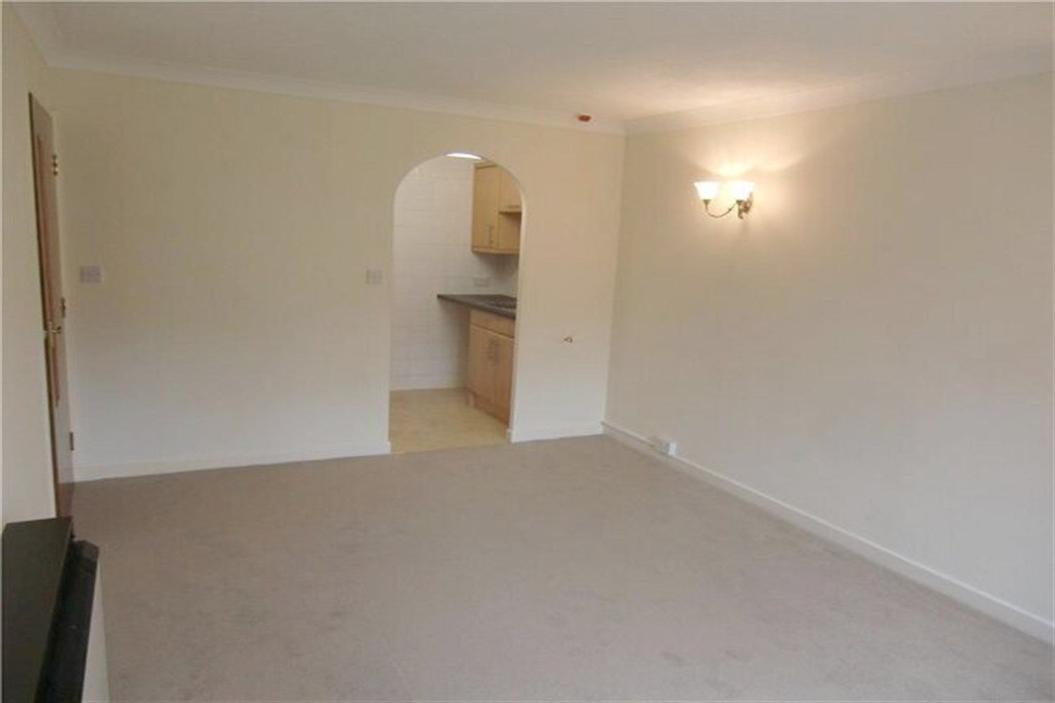 Flat Moreton Road in Upton