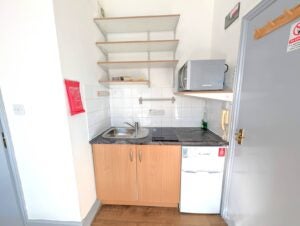 Flat Brondesbury Park in Greater London