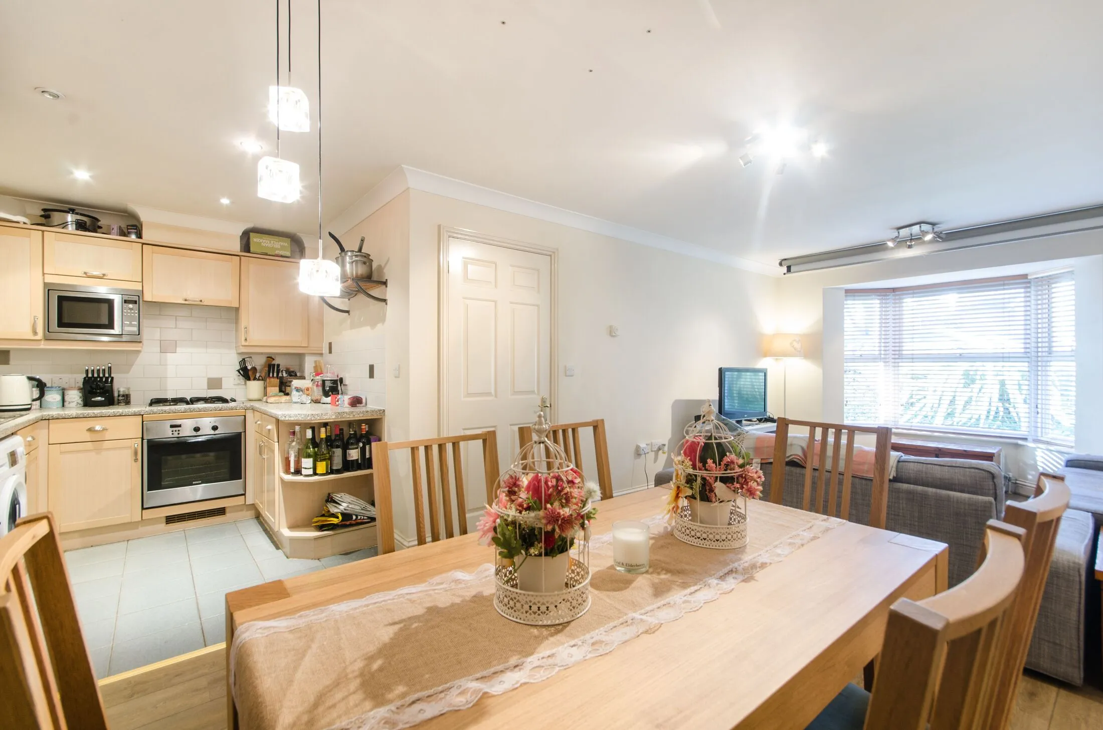 Flat Henfield Road in Greater London