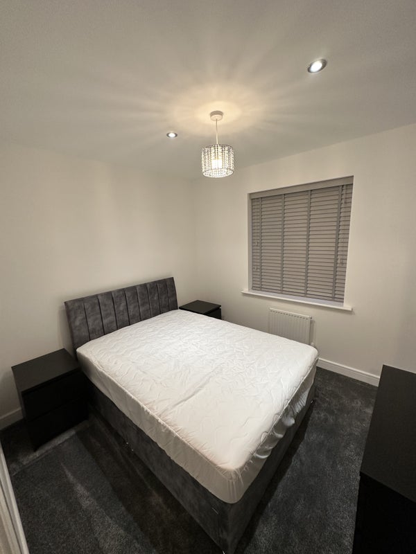 Room Ginger Way in Tameside