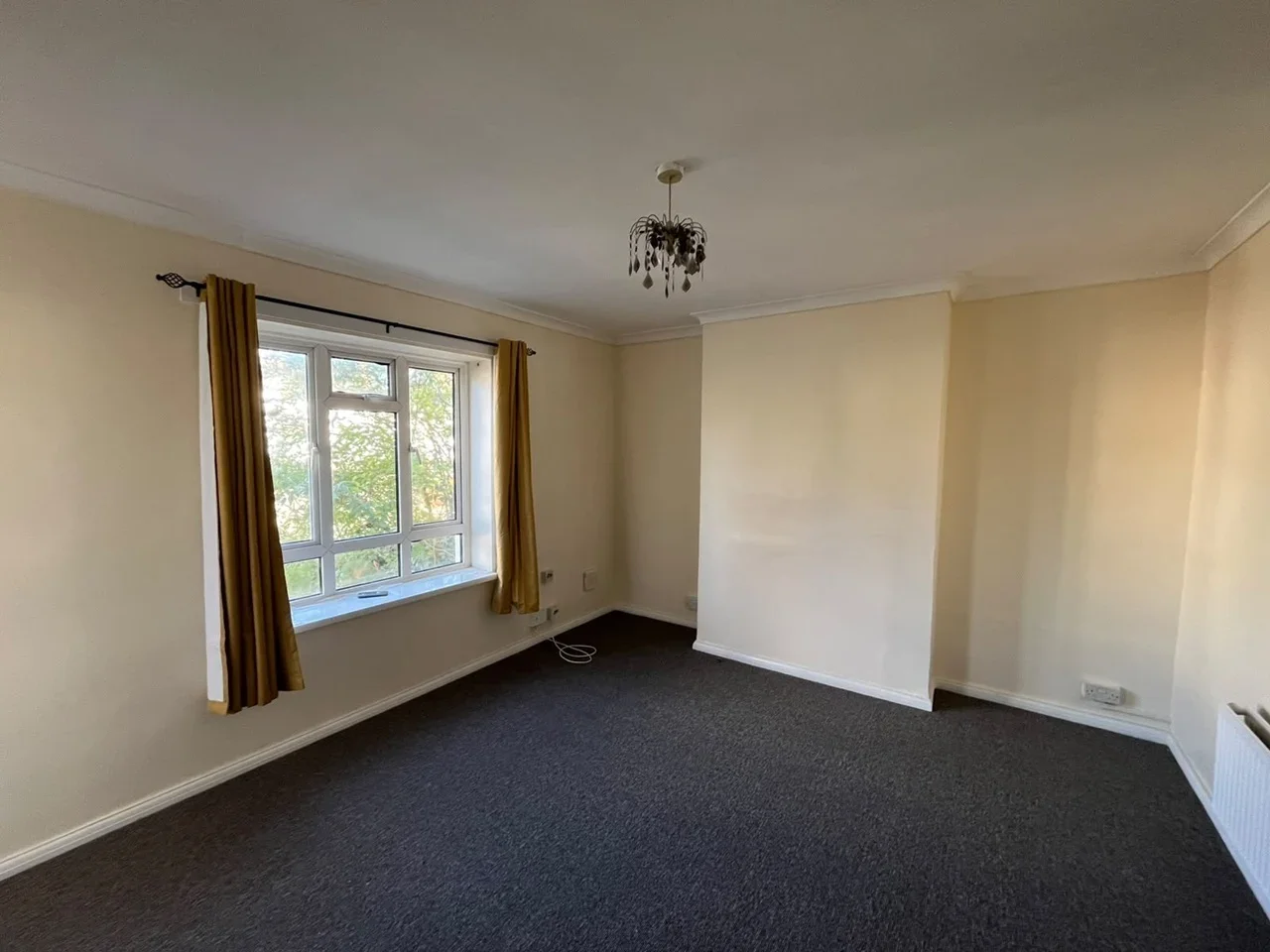 Flat Darrell Close in Slough