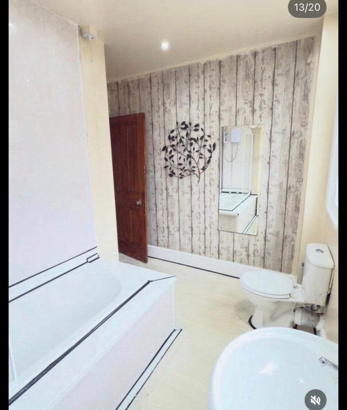 Room Sidney Grove in Newcastle upon Tyne