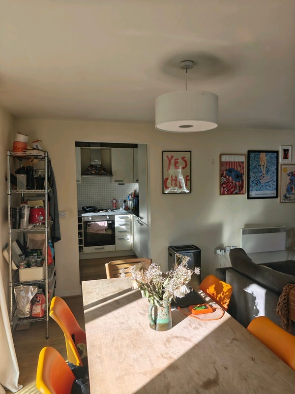 Room Highwood Close in Greater London