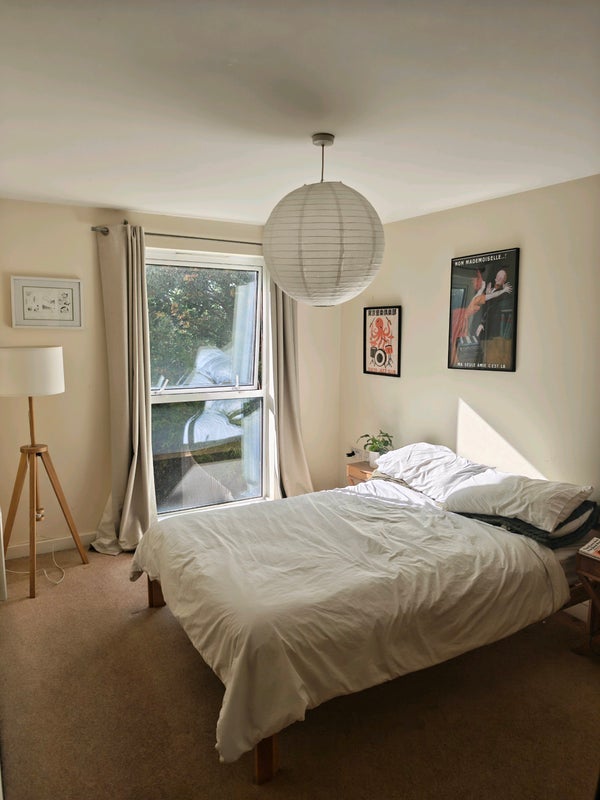 Room Highwood Close in Greater London