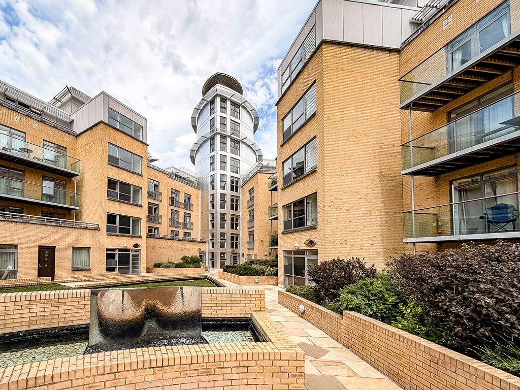 Flat Homerton Street in Cambridge