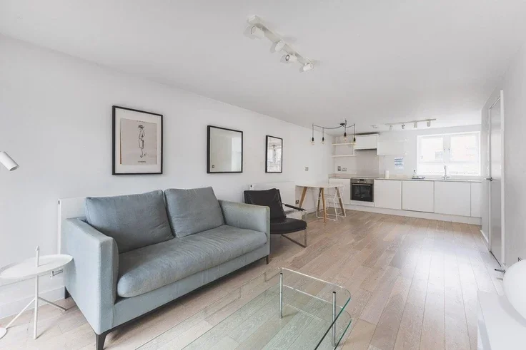 Flat Ebury Street in City of Westminster