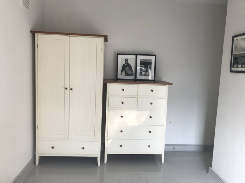 Room Thessaly Road in Greater London