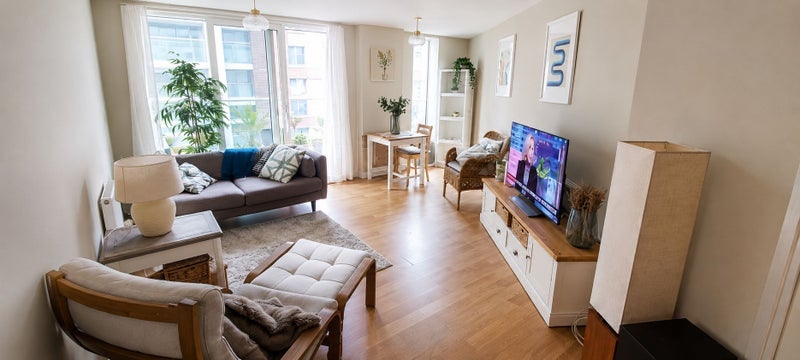 Flat Goodchild Road in Greater London