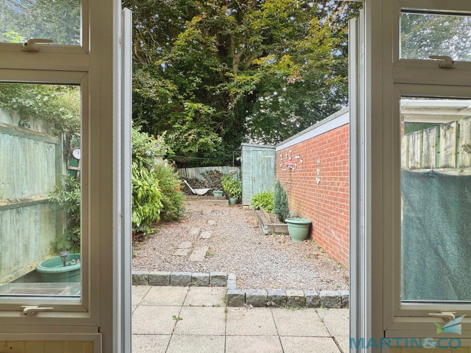 House Ealham Close in Ashford