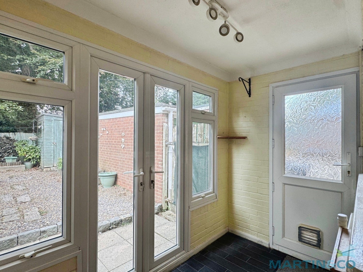House Ealham Close in Ashford